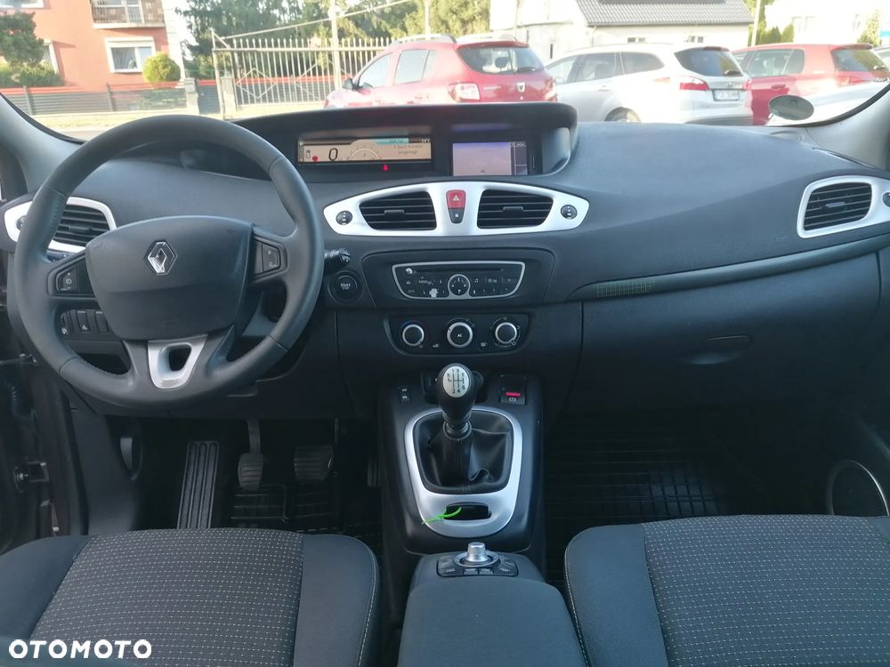 Renault Scenic - 15