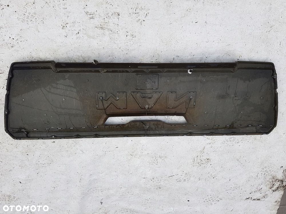 MASKA ATRAPA GRILL EMBLEMAT MAN TGX EURO 5 - 2