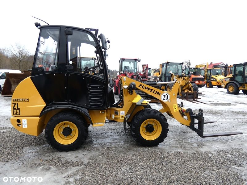 Zeppelin ZL25 ( Atlas AR320 ) 2024r / Powystawowa z Niemiec / Miniładowarka / - 5