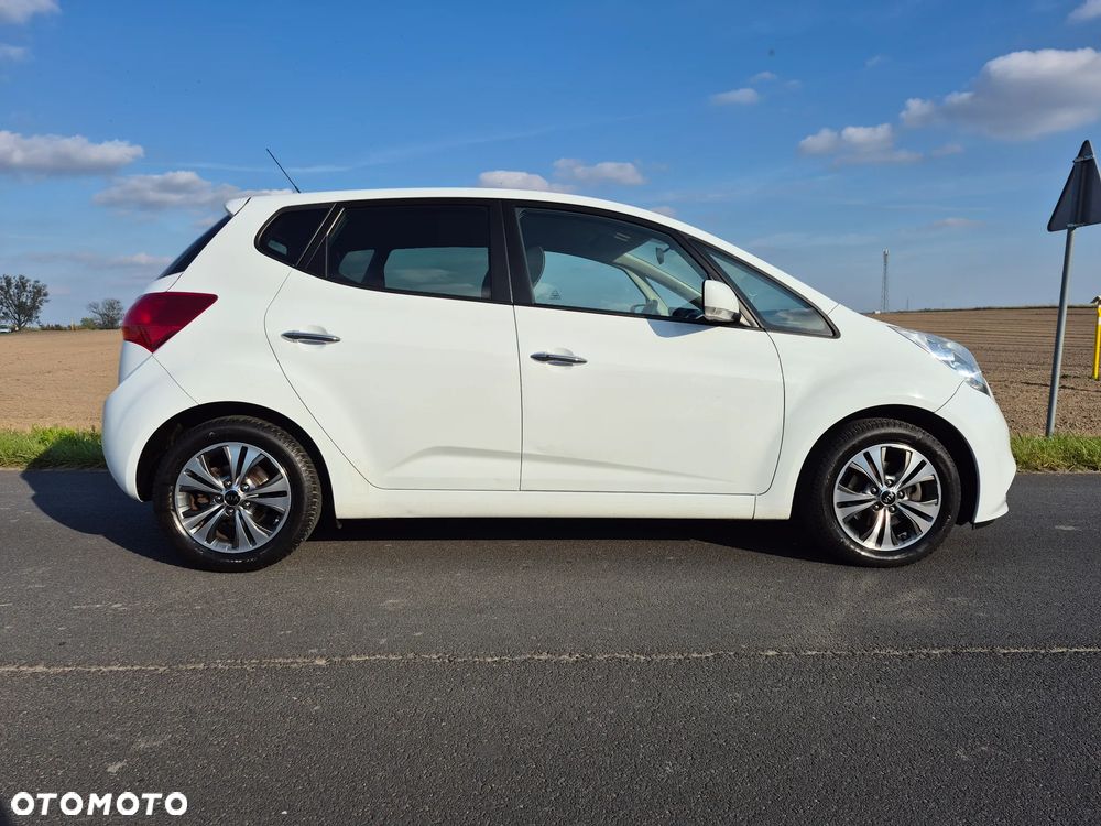 Kia Venga - 5