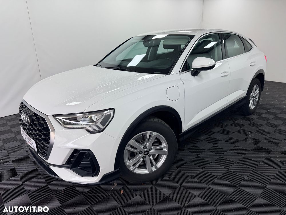 Audi Q3 45 TFSIe S tronic - 12