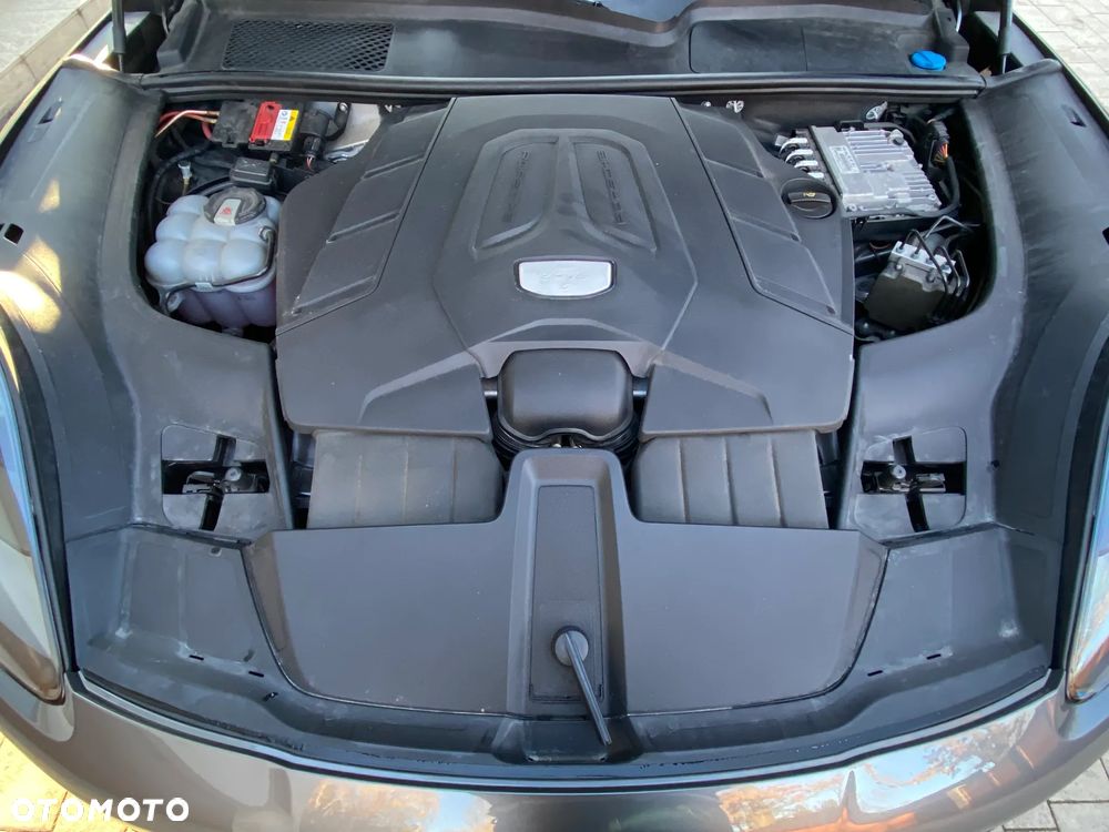Porsche Cayenne S - 18