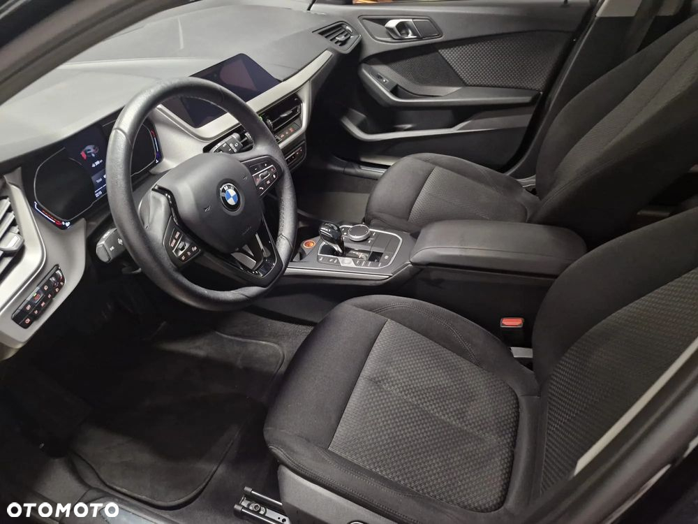 BMW Seria 1 118i Advantage - 12