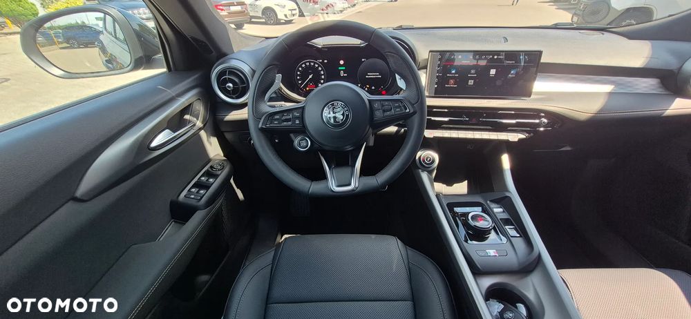 Alfa Romeo Tonale 1.5 T4 GSE mHEV Veloce DCT - 12