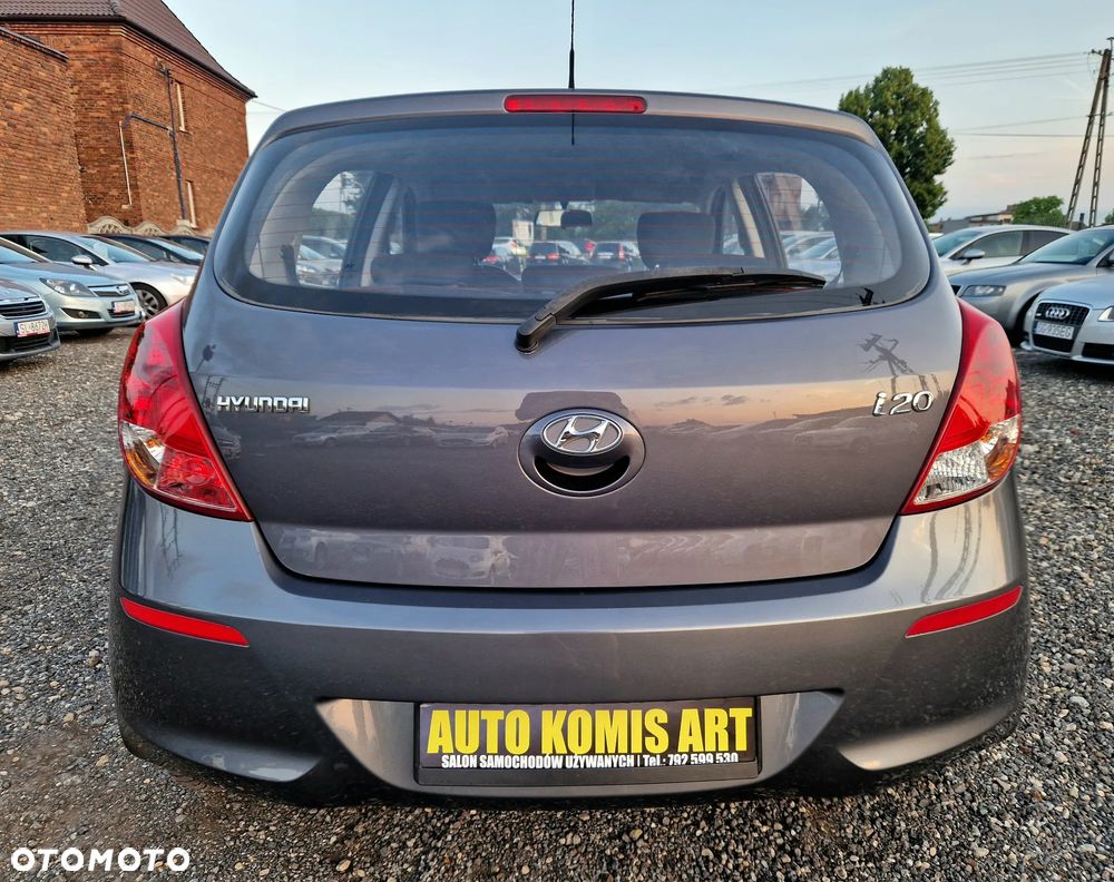 Hyundai i20 - 8