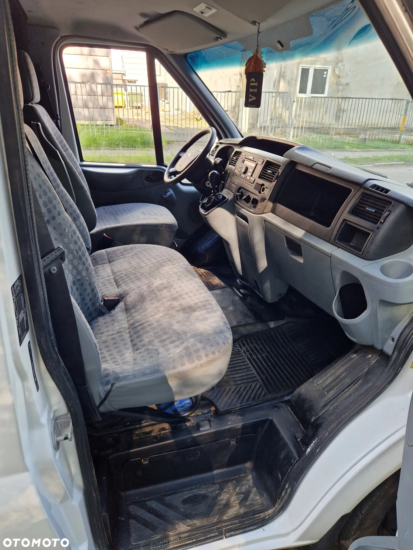 Ford Transit - 9