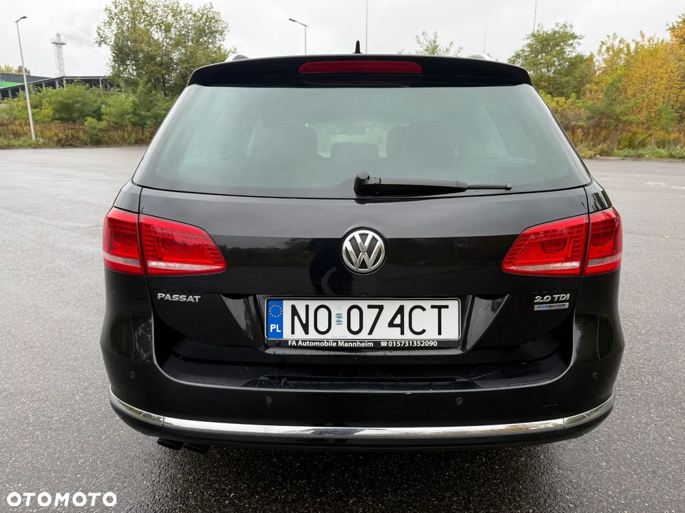 Volkswagen Passat - 24