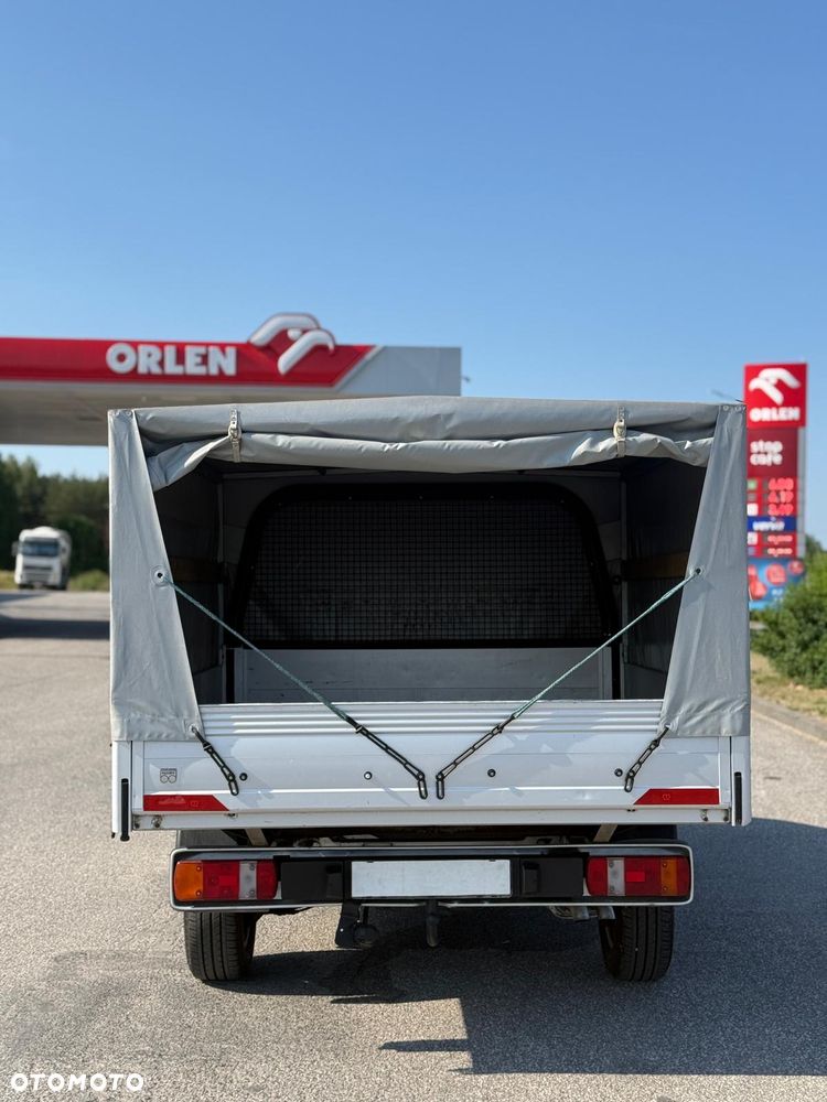 Volkswagen Transporter - 8