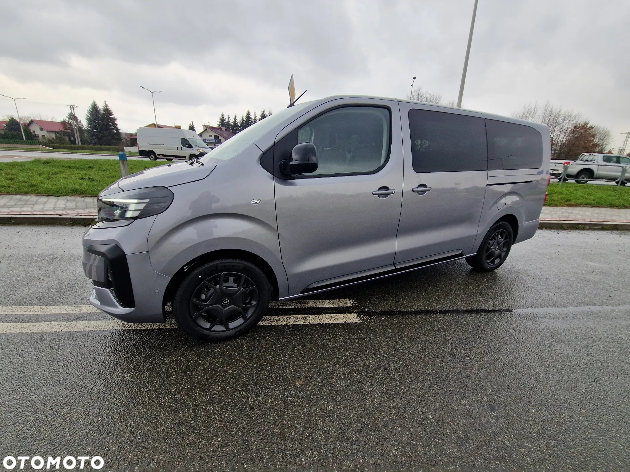 Opel Vivaro - 32