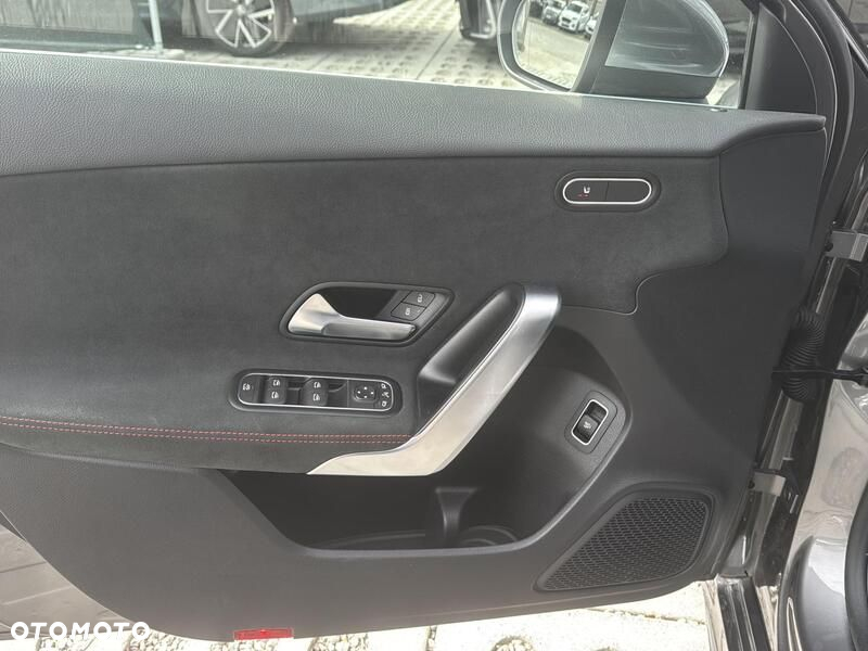Mercedes-Benz Klasa A 200 AMG Line 7G-DCT - 18