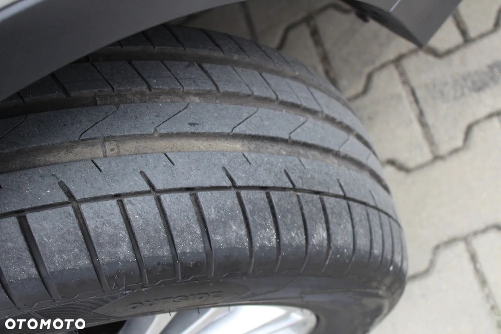 Ford Kuga 2.0 TDCi 4x4 Titanium - 19