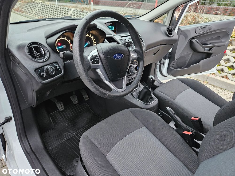 Ford Fiesta 1.25 Trend - 12