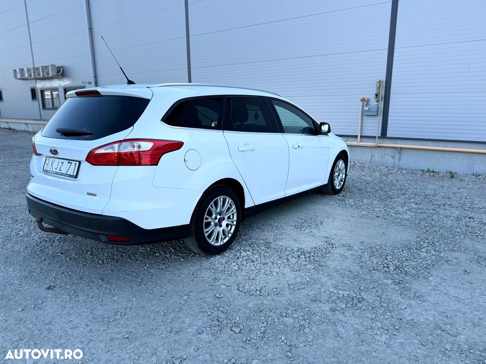 Ford Focus 1.6 TDCI ECOnetic 99g Start-Stopp-System Titanium - 4