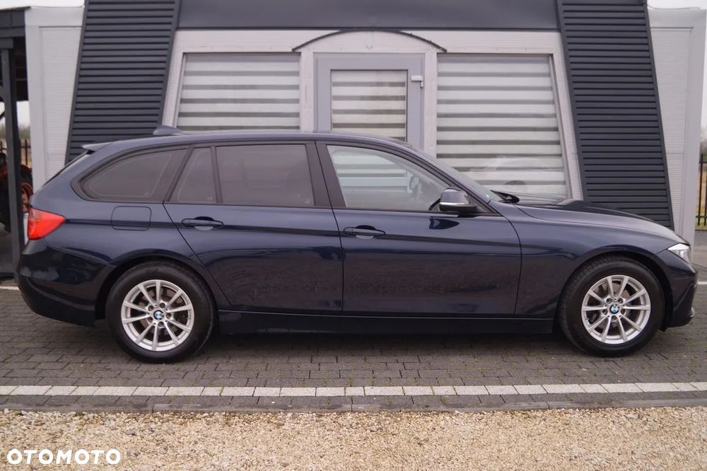 BMW Seria 3 318d DPF Edition Exclusive - 3