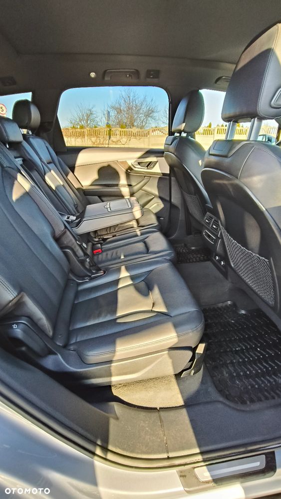 Audi Q7 - 16