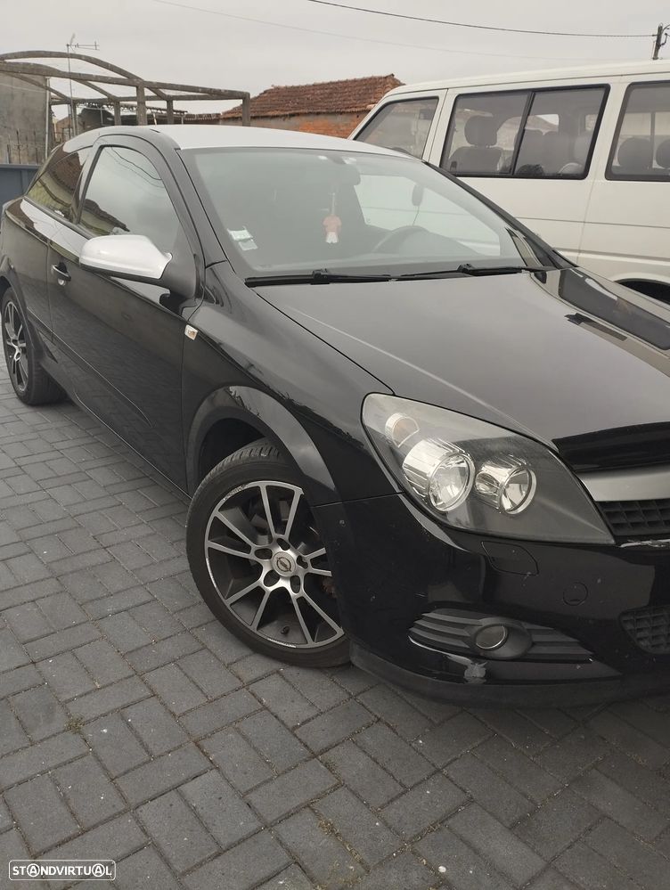 Opel Astra GTC 1.7 CDTI - 1