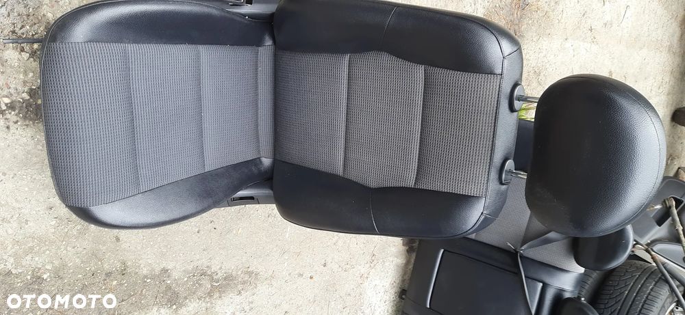 Mercedes E Klasa w211 Sedan Siedzenia Półskóry  Fotele Kanapa tył - 9