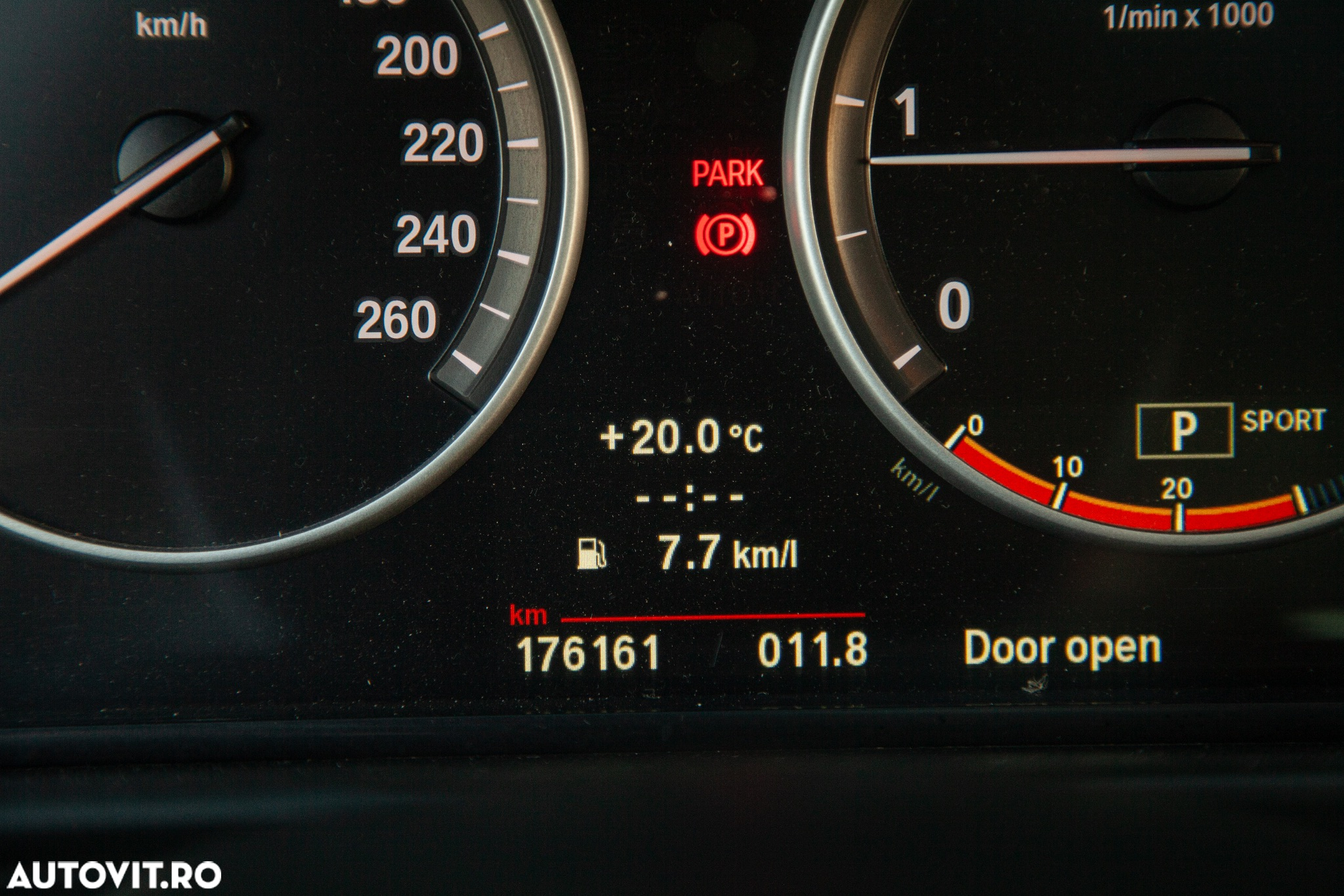 BMW Seria 5 - 36