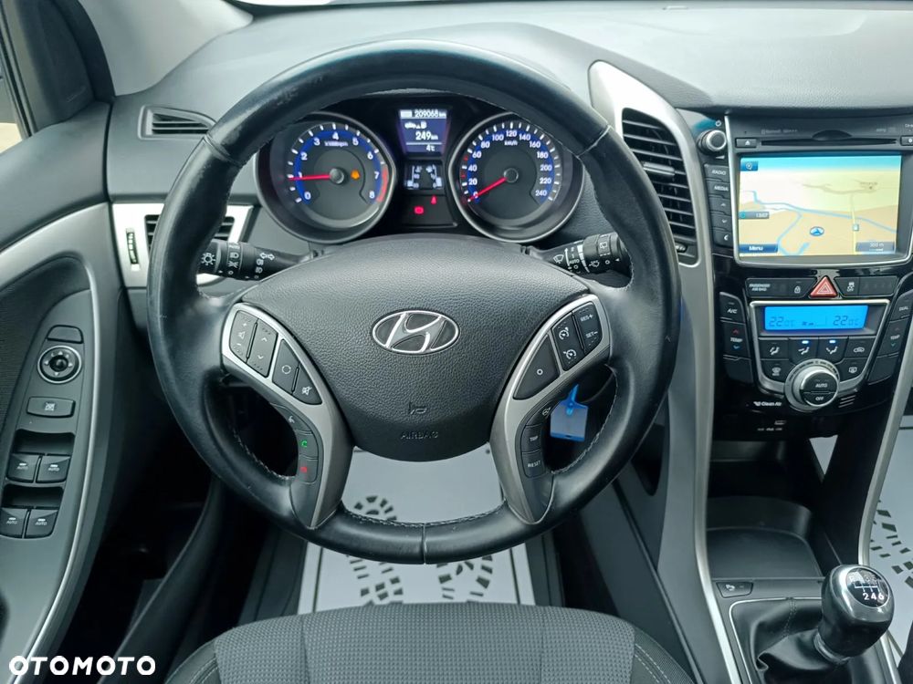 Hyundai i30 blue Kombi 1.6 GDi Style - 29