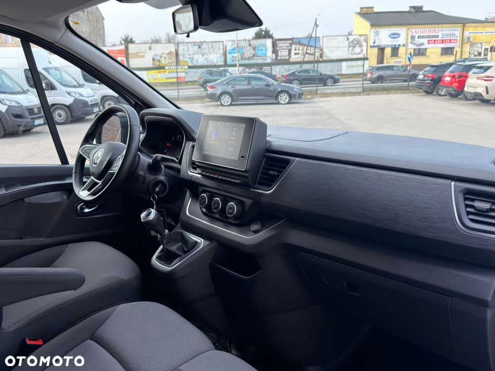 Renault Trafic - 15
