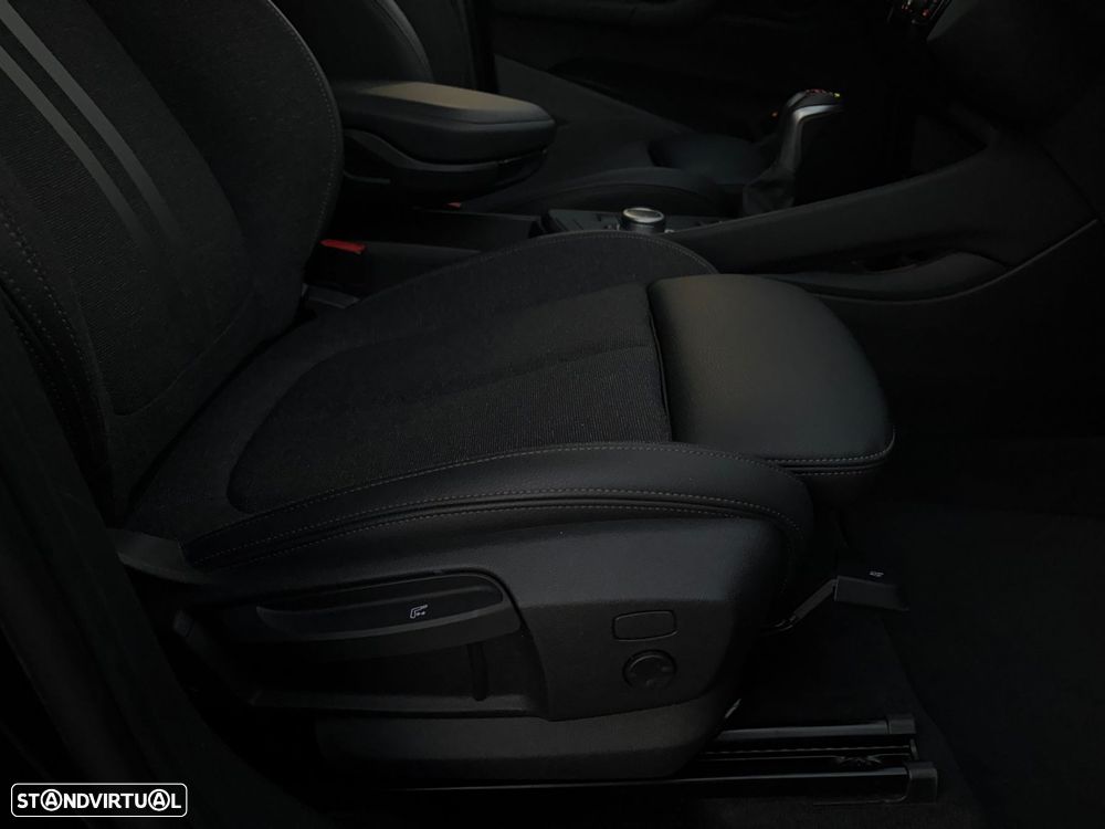 BMW X1 25 e xDrive Line Sport - 35