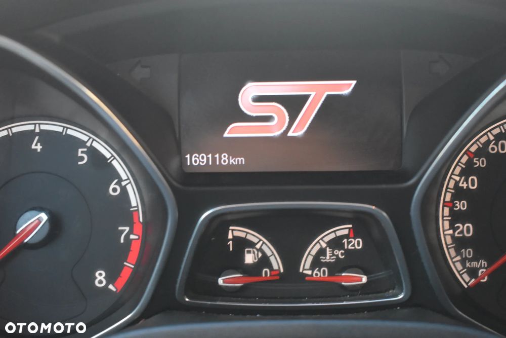 Ford Focus 2.0 EcoBoost ST mit Leder-Sport-Paket - 12