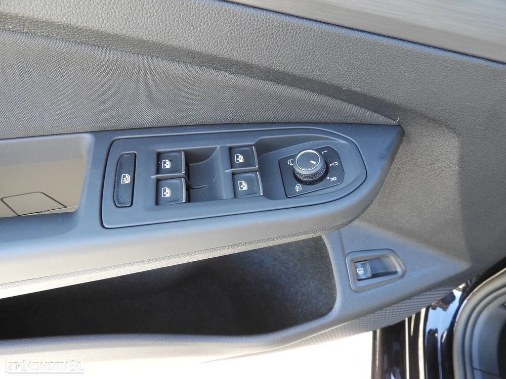 VW Golf 1.4 TSI e-Hybrid DSG - 23