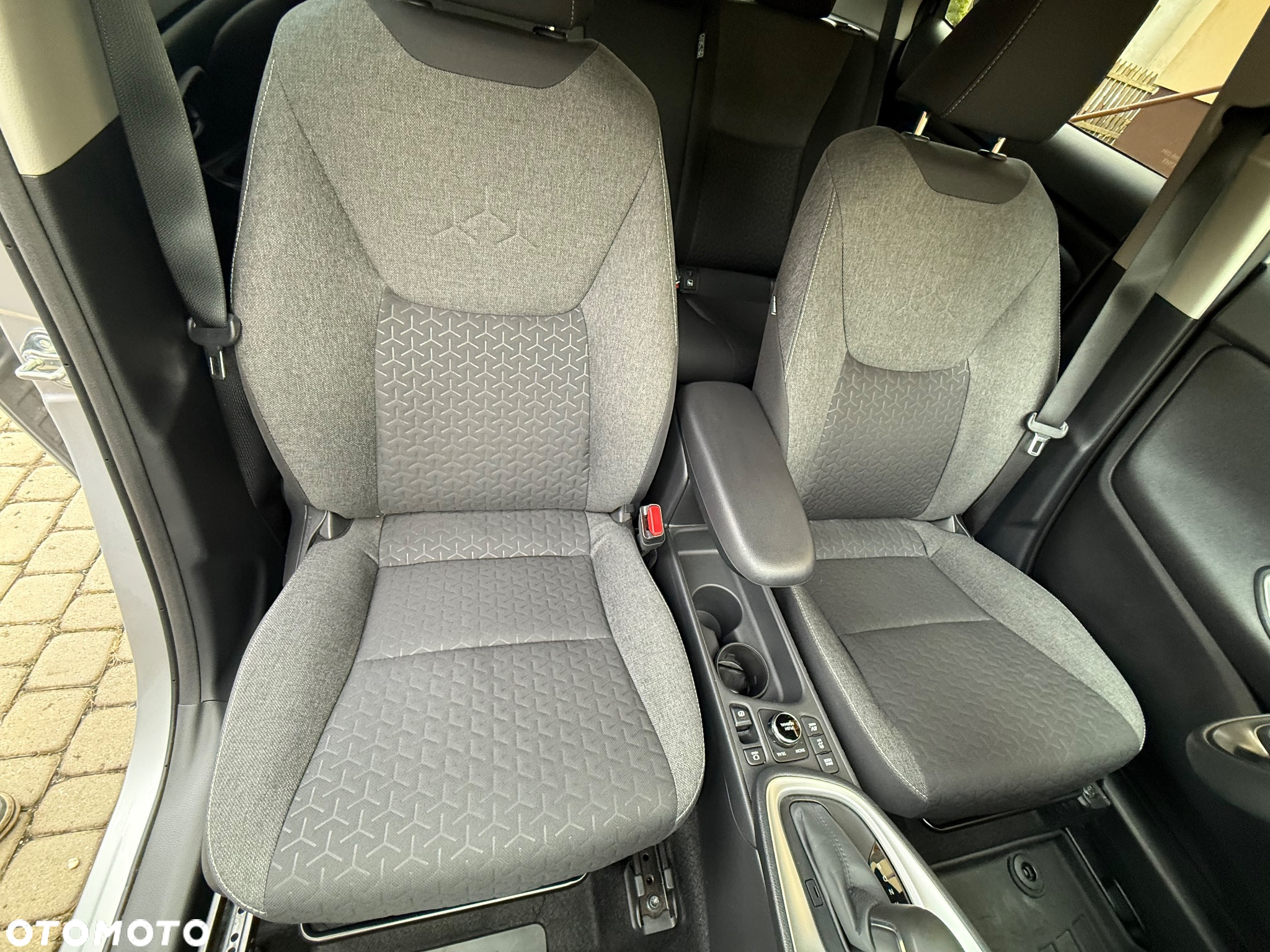 Toyota Yaris Hybrid 1.5 Comfort - 14