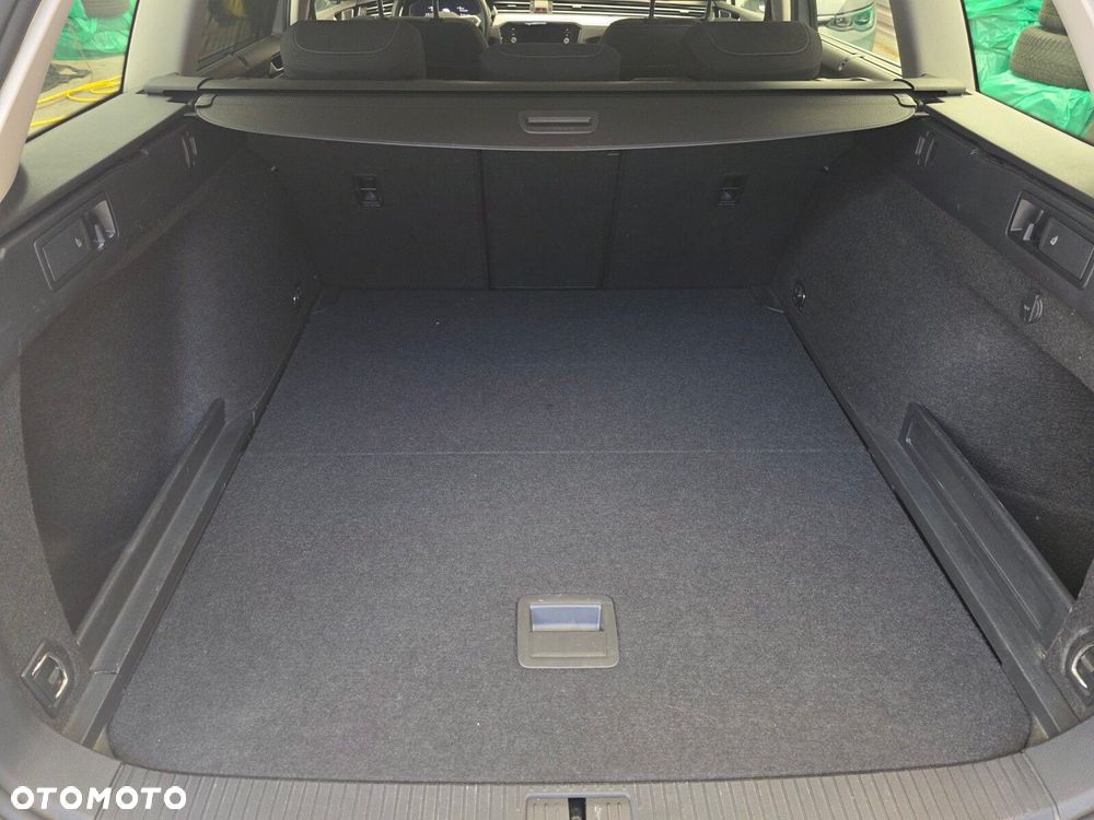 Volkswagen Passat Variant - 16