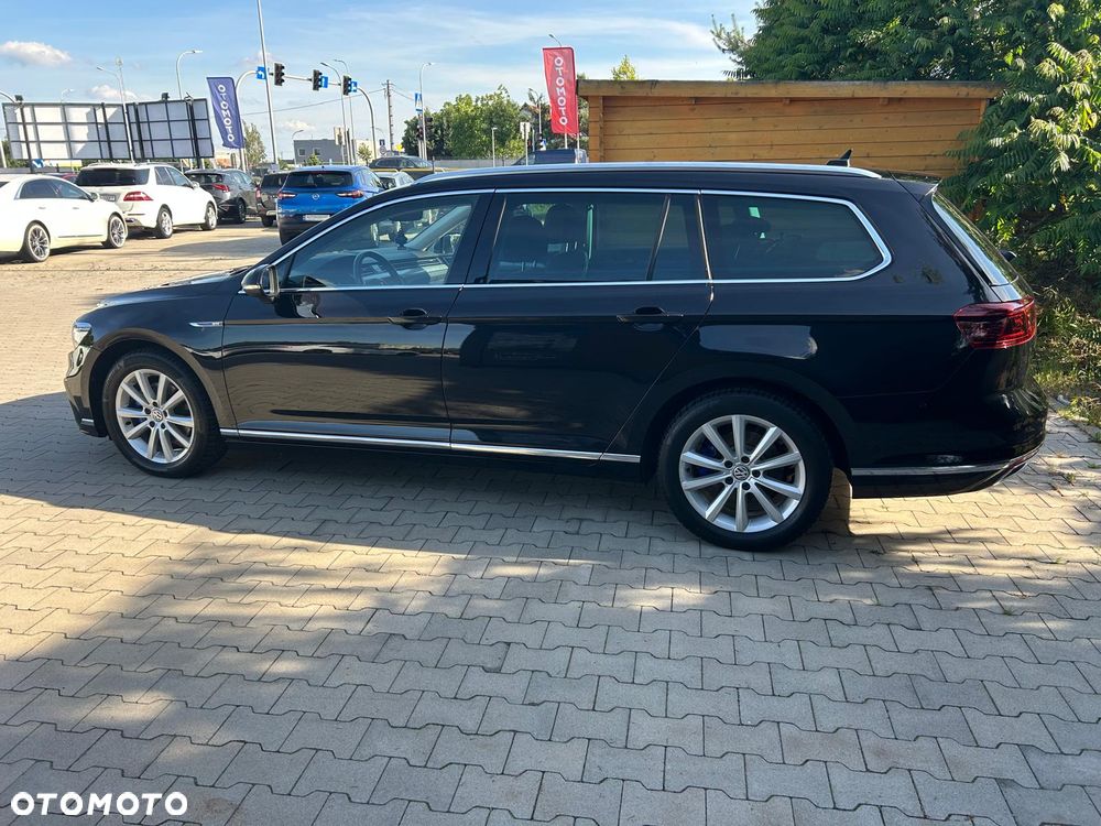 Volkswagen Passat - 10