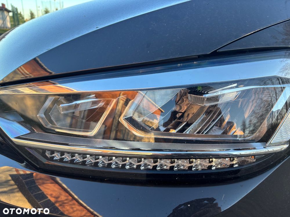 Volkswagen Touran 2.0 TDI SCR DSG Comfortline - 7