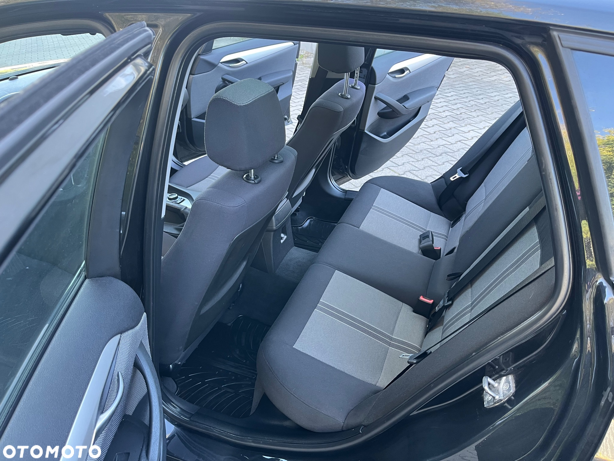 BMW X1 sDrive18d - 12