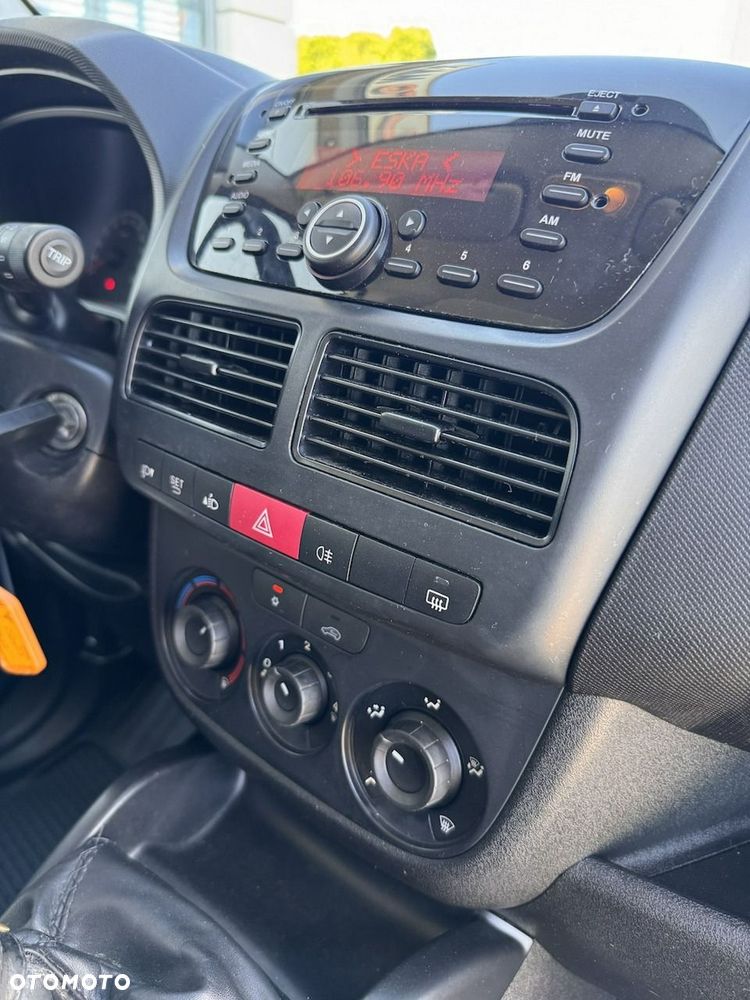 Opel Combo - 19