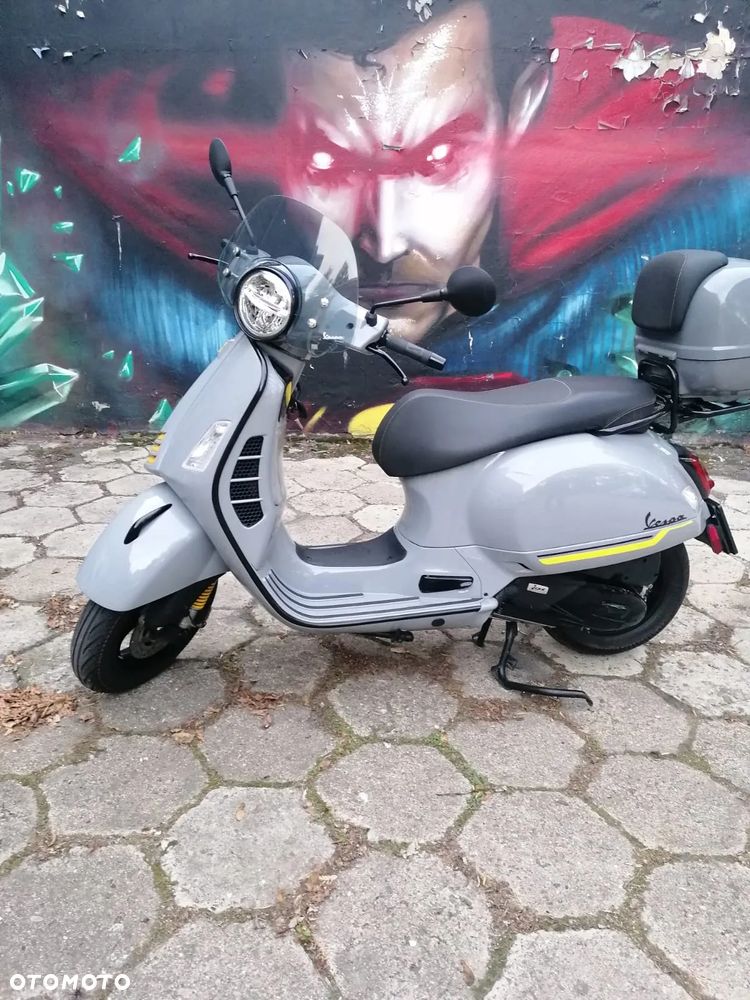 Piaggio Vespa - 1
