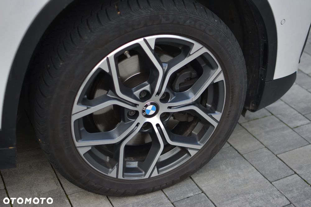 BMW X1 sDrive20i xLine - 8