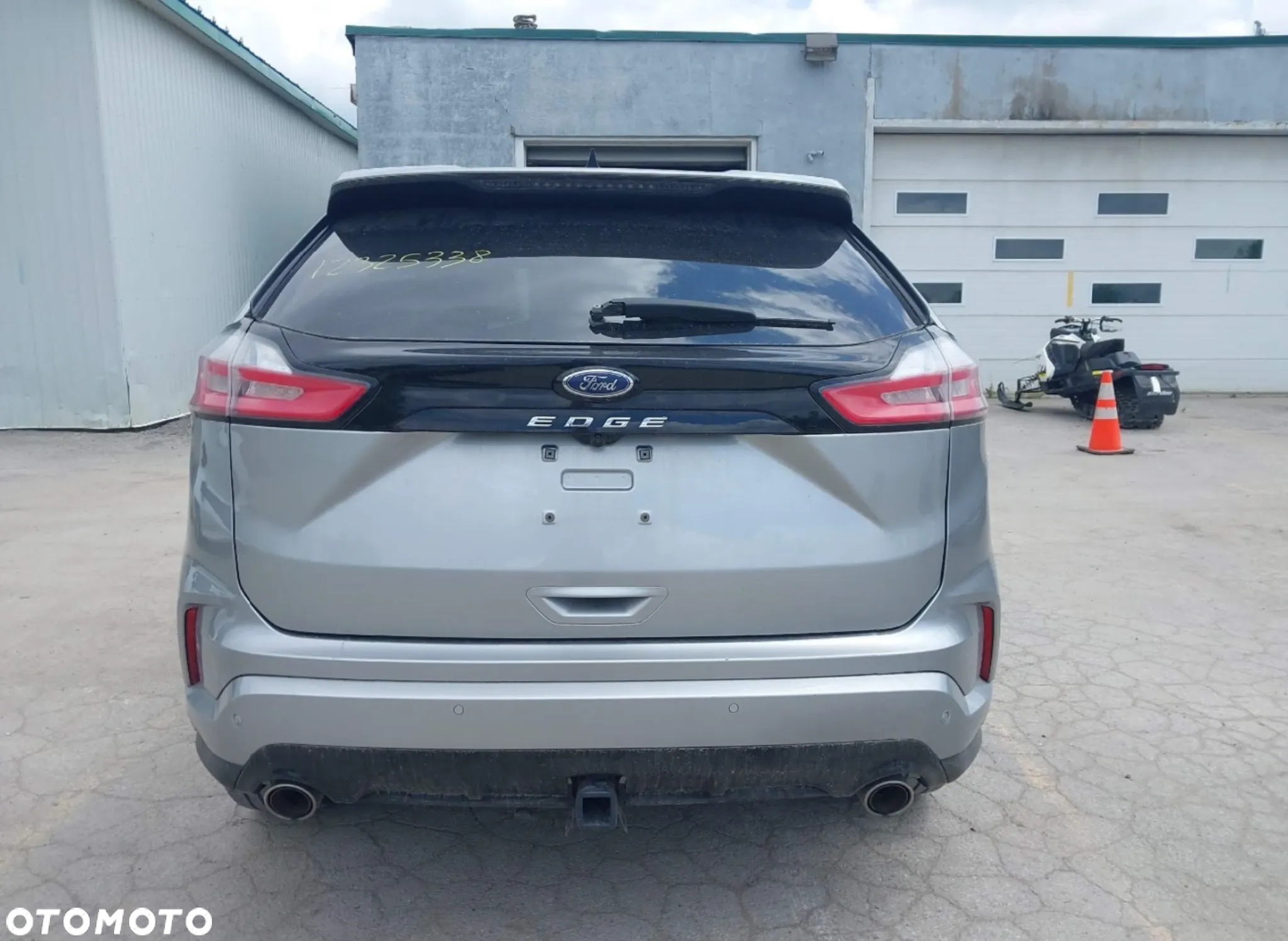 Ford Edge - 4