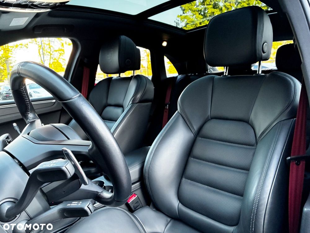 Porsche Macan - 22