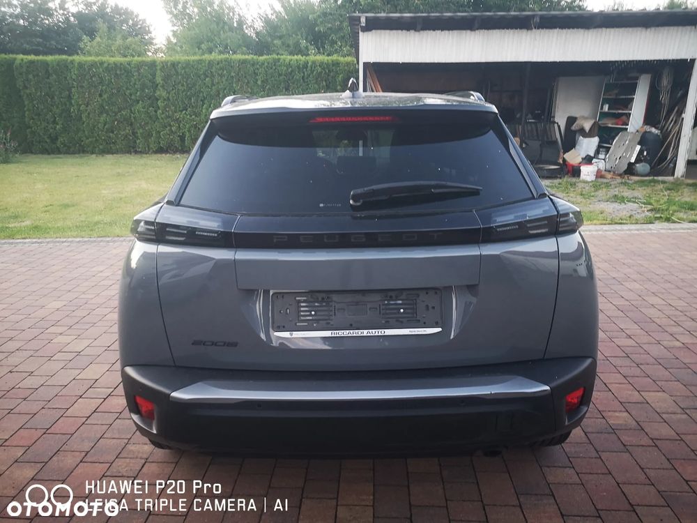 Peugeot 2008 PureTech 100 Allure S&S BVM6 - 21