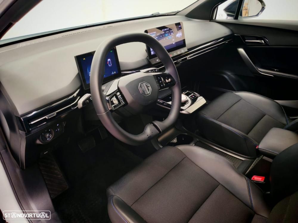 MG MG4 64 kWh Luxury - 8
