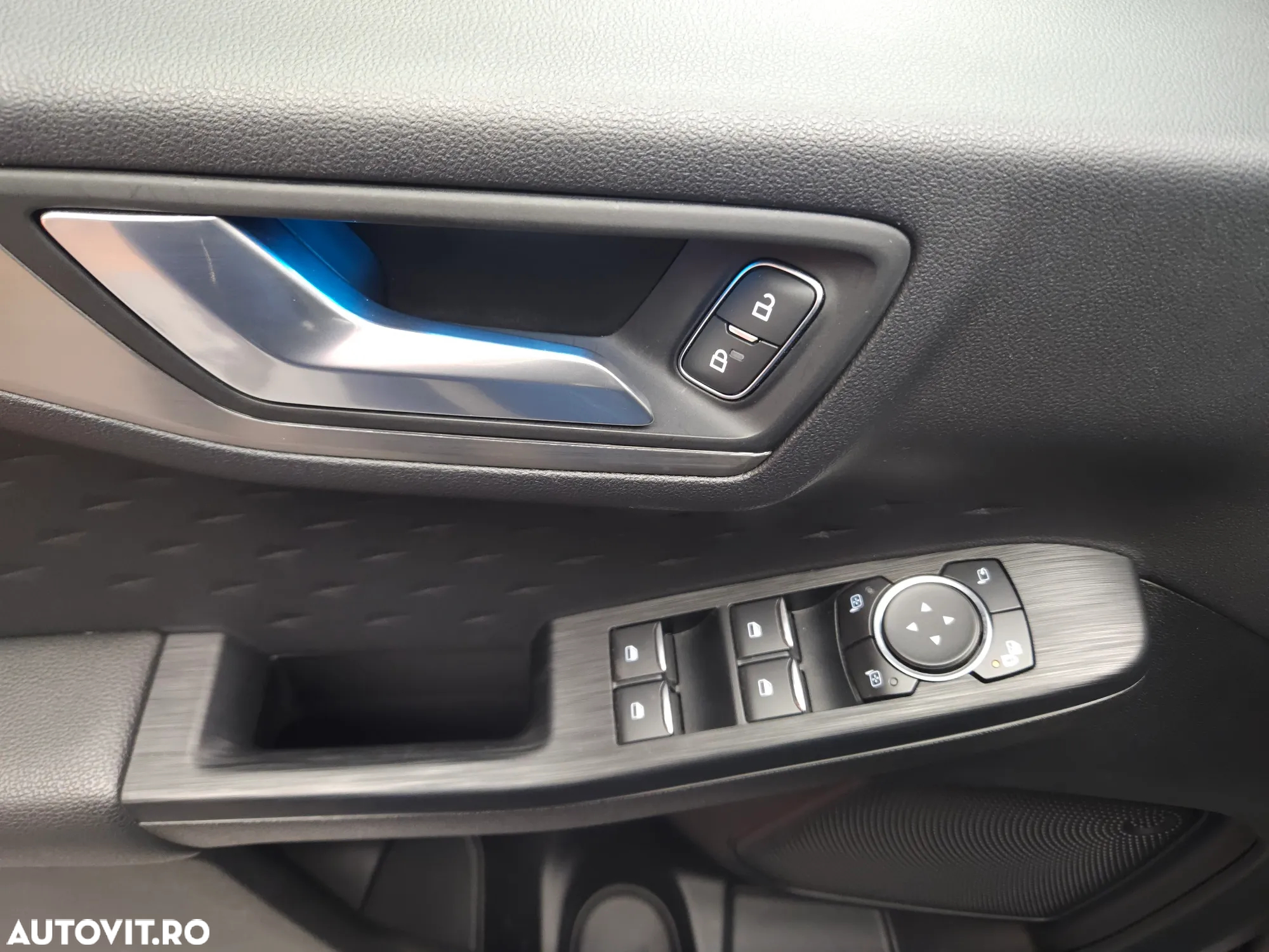 Ford Kuga 2.0 EcoBlue A8 AWD Titanium X - 21