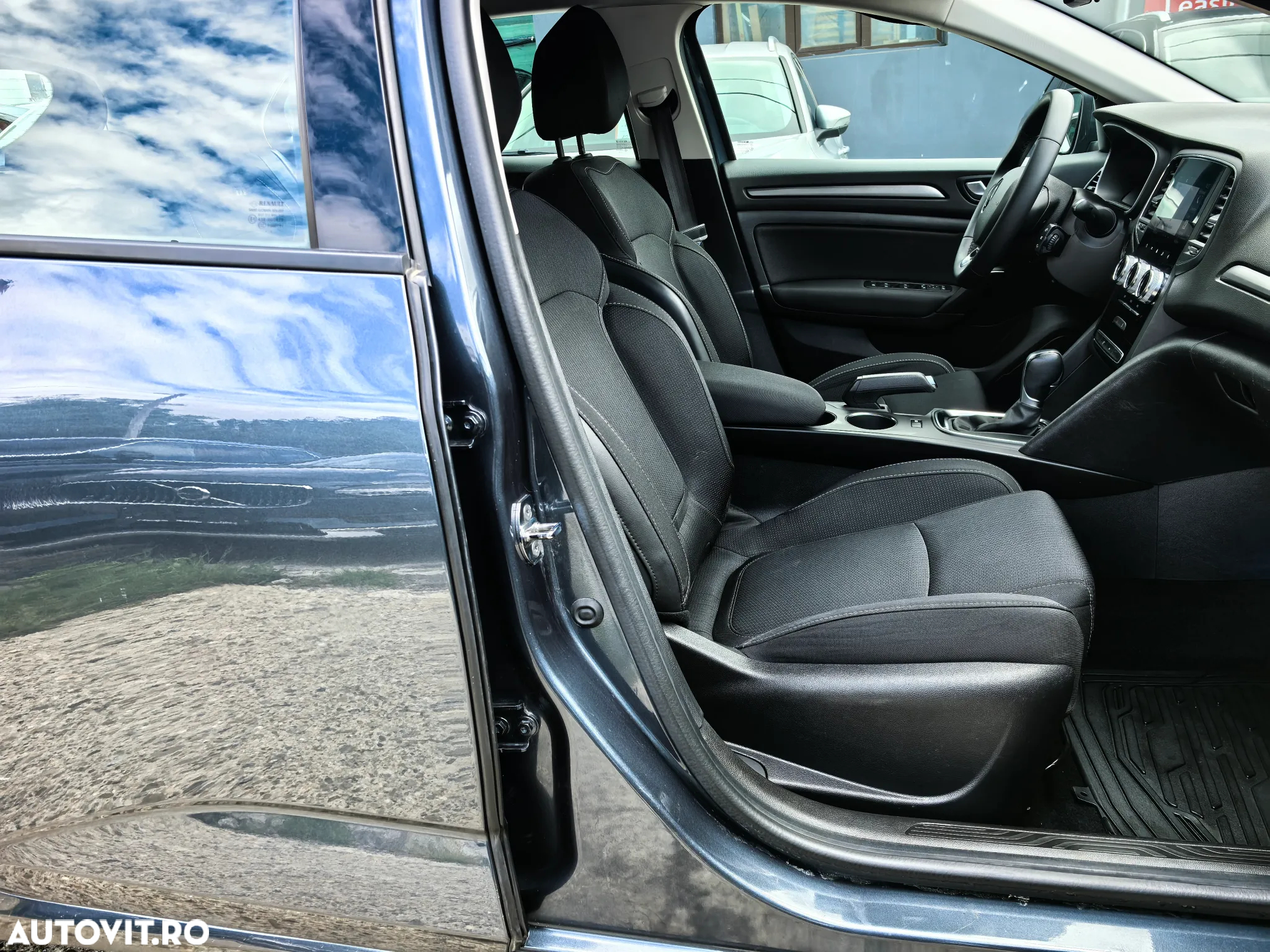 Renault Megane BLUE dCi 115 EDC BUSINESS EDITION - 13