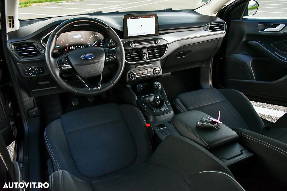 Ford Focus 1.5 EcoBlue Titanium Business - 24