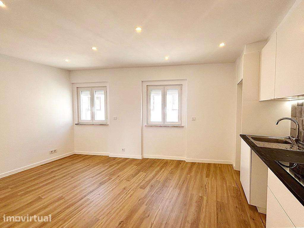 T2 Remodelado com Excelente Luz Natural no Forte da Casa! - Grande imagem: 3/26