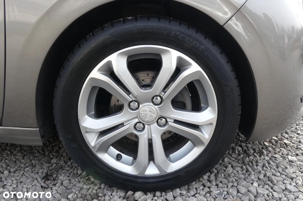 Peugeot 208 1.6 VTi Allure - 15