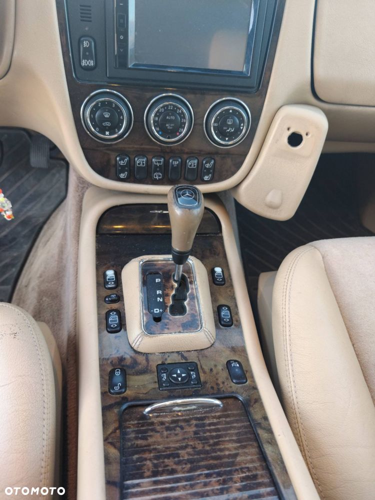 Mercedes-Benz ML - 16