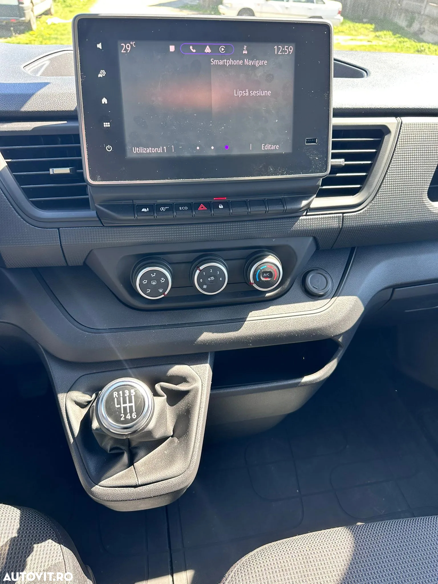 Renault Trafic Combi 2.0 Blue dCi 110 S&S L2 8+1 Life - 17