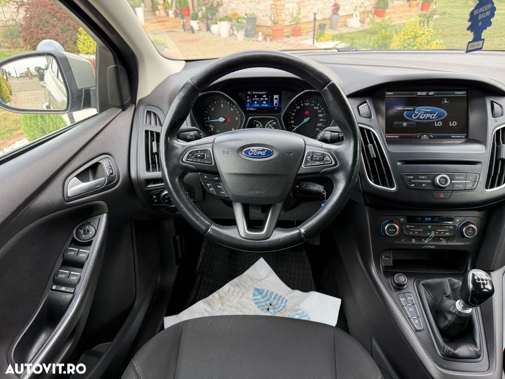 Ford Focus 1.5 TDCi DPF Start-Stopp-System Trend - 10