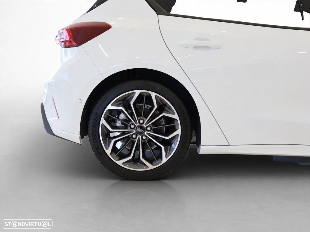 Ford Focus 2025 photo 3