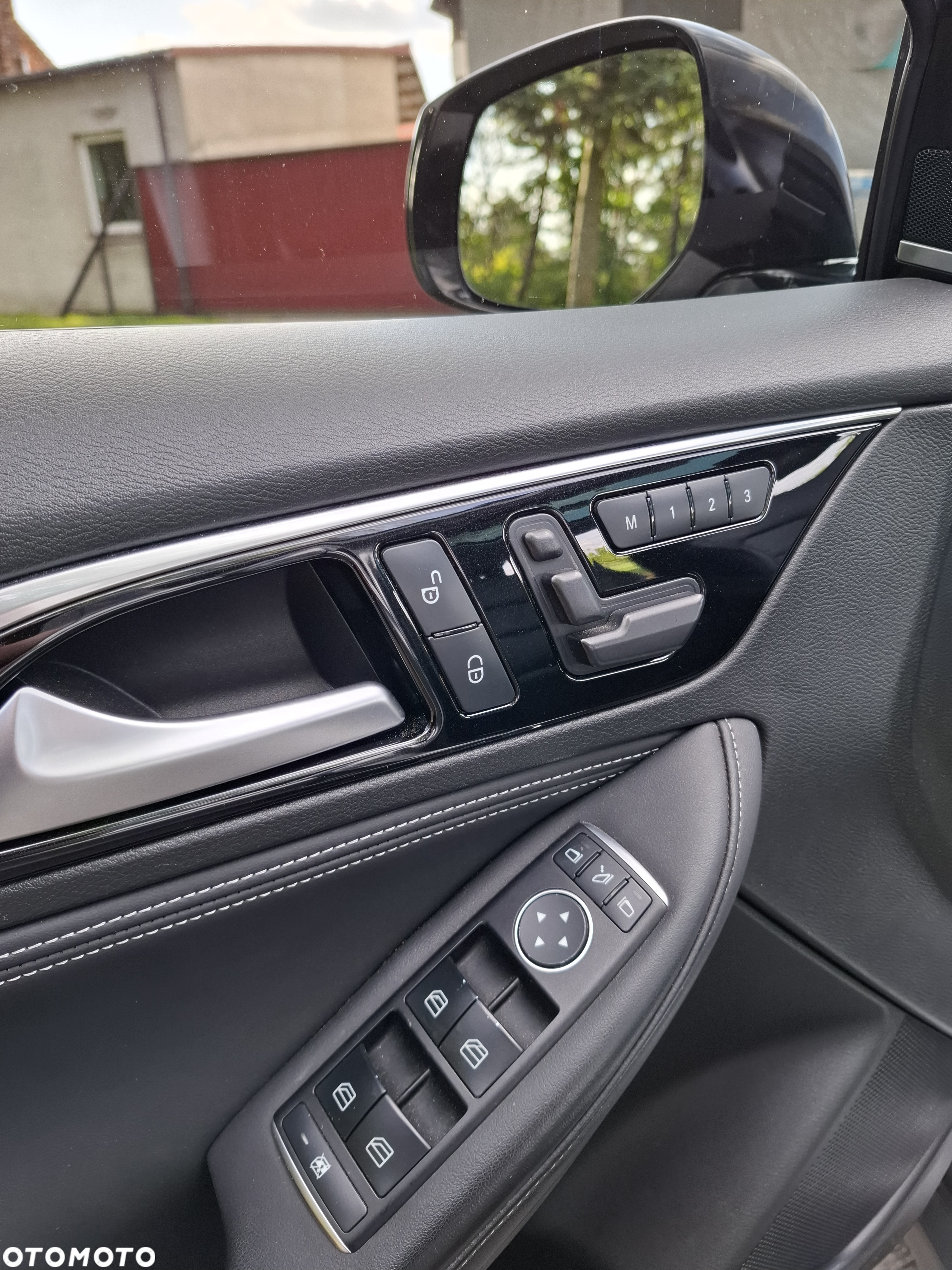 Infiniti Q30 2.0t Luxe Tech AWD 7DCT - 15