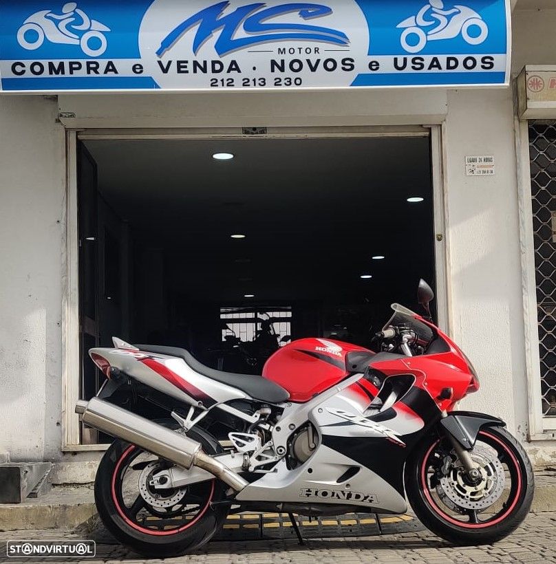 Honda CBR 600 F4i - 1